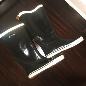 Tretorn rain boots